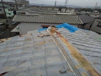 棟瓦が飛んだ