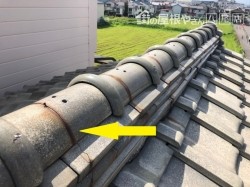 棟のワイヤー7が切れている