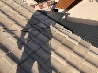 瓦のズレを直した