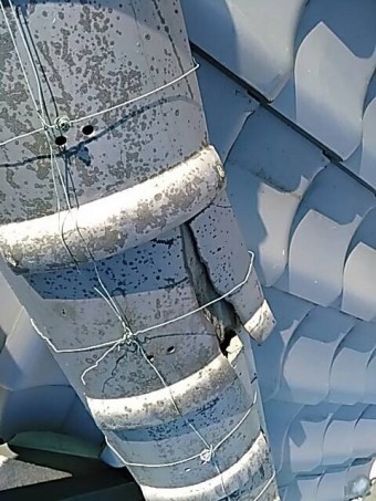 八尾市棟瓦が割れる