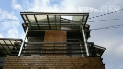 八尾市二階ベランダの波板