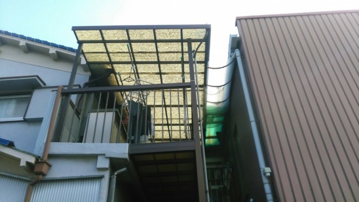 八尾市で波板張替