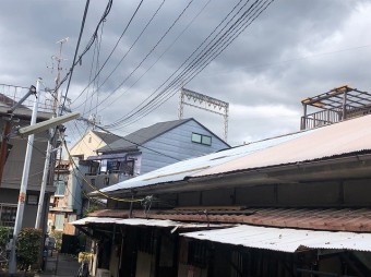 トタン屋根