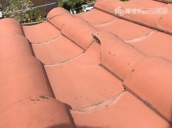 瓦の差し替え
