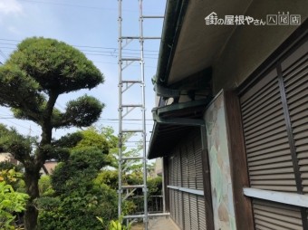 足場が上りやすいようにハシゴ風