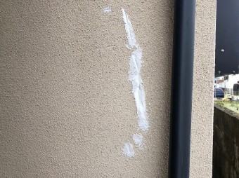 外壁に大きなキズ