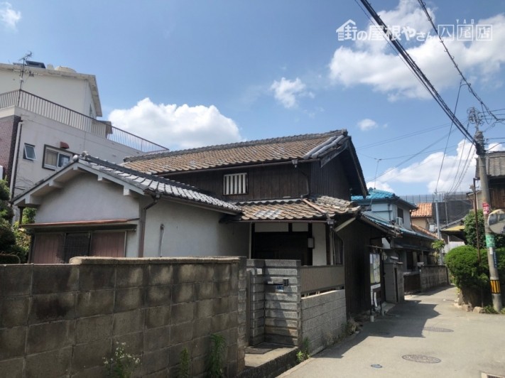 瓦屋根落下