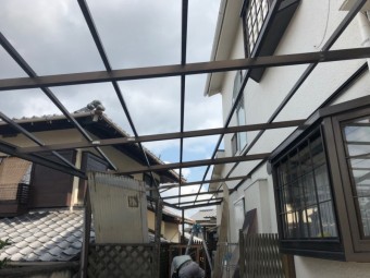 波板撤去
