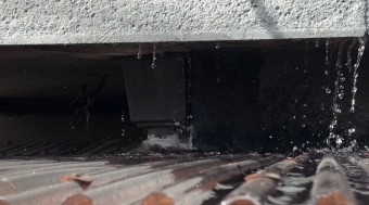 樋からの雨漏り