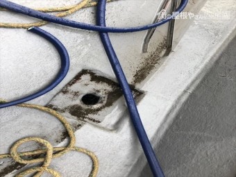 ベランダ排水つまり