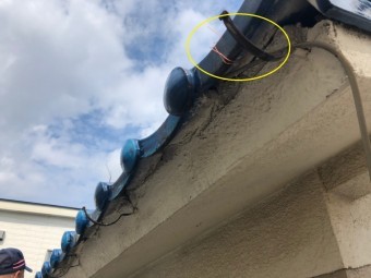 金物にワイヤー取付