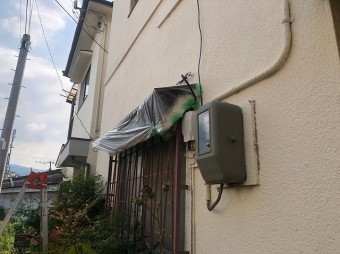 庇の落下