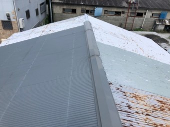 トタン屋根から雨漏り