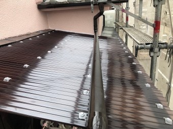 波板張り替え