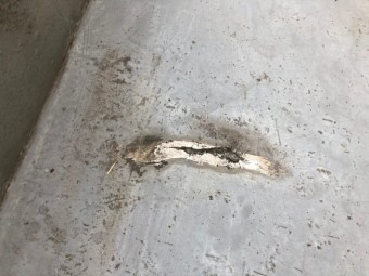 ベランダの亀裂