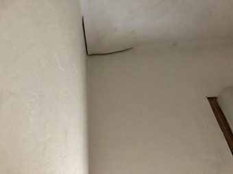 クロスのめくれ