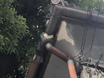 樋の割れ