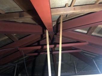 鉄骨の雨漏れ点検