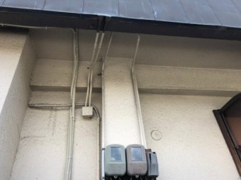 外壁に汚れがついている