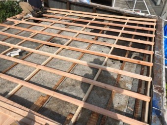 屋根の下地工事