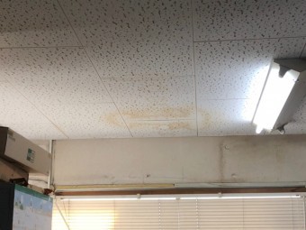 工場_室内_雨漏り_現況