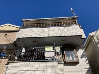 ベランダのタイル