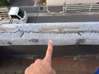 アスファルトシングル割れた