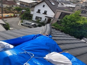 八尾市 棟瓦がゆがむ