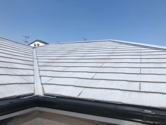 3階建ての屋根