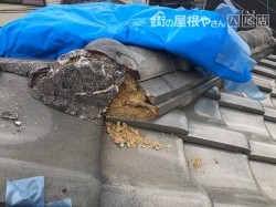 漆喰のめくれ