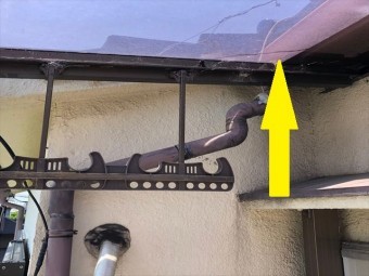 ポリカに亀裂