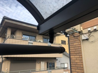 樋が割れた