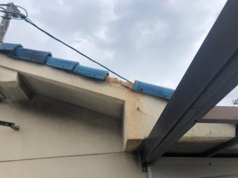 瓦がズレた