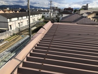 笠木が捲れた部分