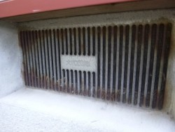 八尾市通気口の塗装