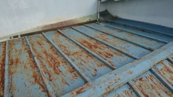 瓦棒屋根現状の写真