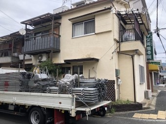 足場