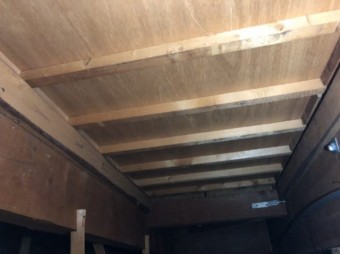 天井裏の雨漏り点検