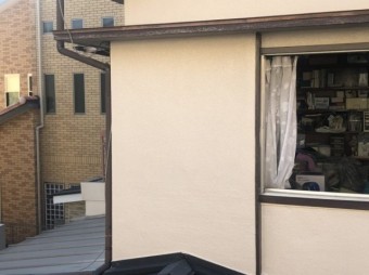 木材を外した外壁
