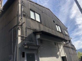 スレートの家で雨漏り