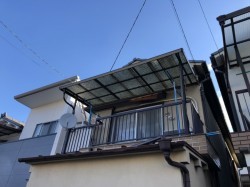 劣化した波板
