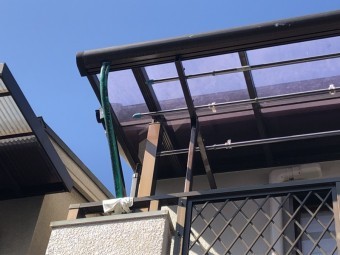 テラスの樋破損