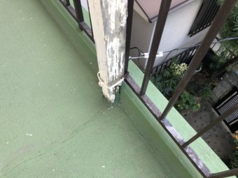 波板の柱