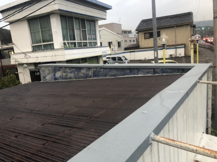 波板と板金施工後