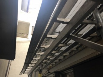 波板張替え前
