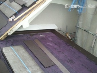 八尾市でコロニアル施工