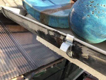 八尾市 樋の金具交換
