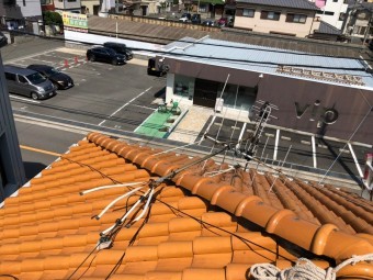 アンテナが倒れた