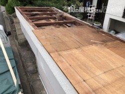 板金屋根が飛んだ