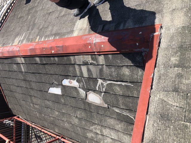 東大阪市の戸建て住宅で屋根カバー工法を施工しました！